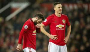 Dứt điểm 24 lần không ghi nổi bàn thắng, MU thua Burnley trên sân nhà